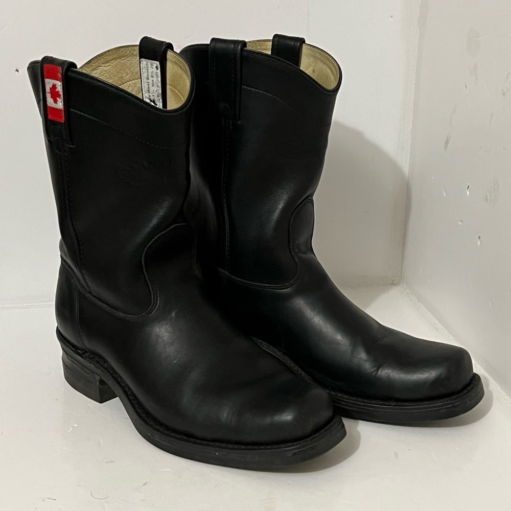 Canada West Biker Boots | All Black Leather - Mens 8.5 Woman’s 10-10.5